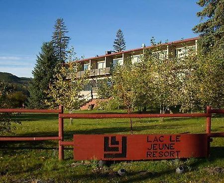 Lac Le Jeune Nature Resort Logan Lake エクステリア 写真