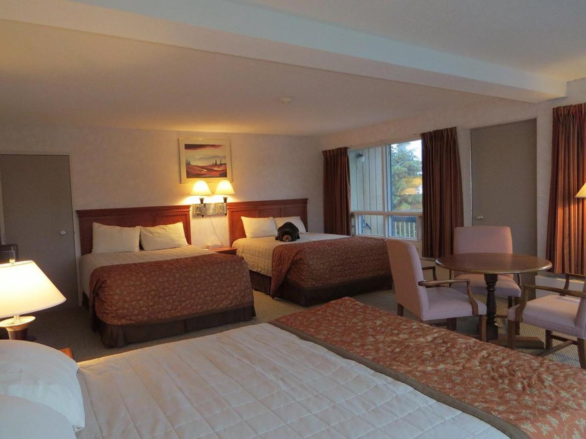 Lac Le Jeune Nature Resort Logan Lake エクステリア 写真