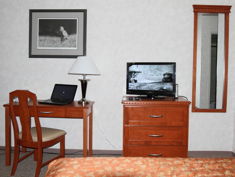 Lac Le Jeune Nature Resort Logan Lake エクステリア 写真